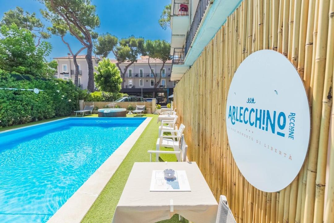 Hotel Arlecchino Riccione Exterior photo